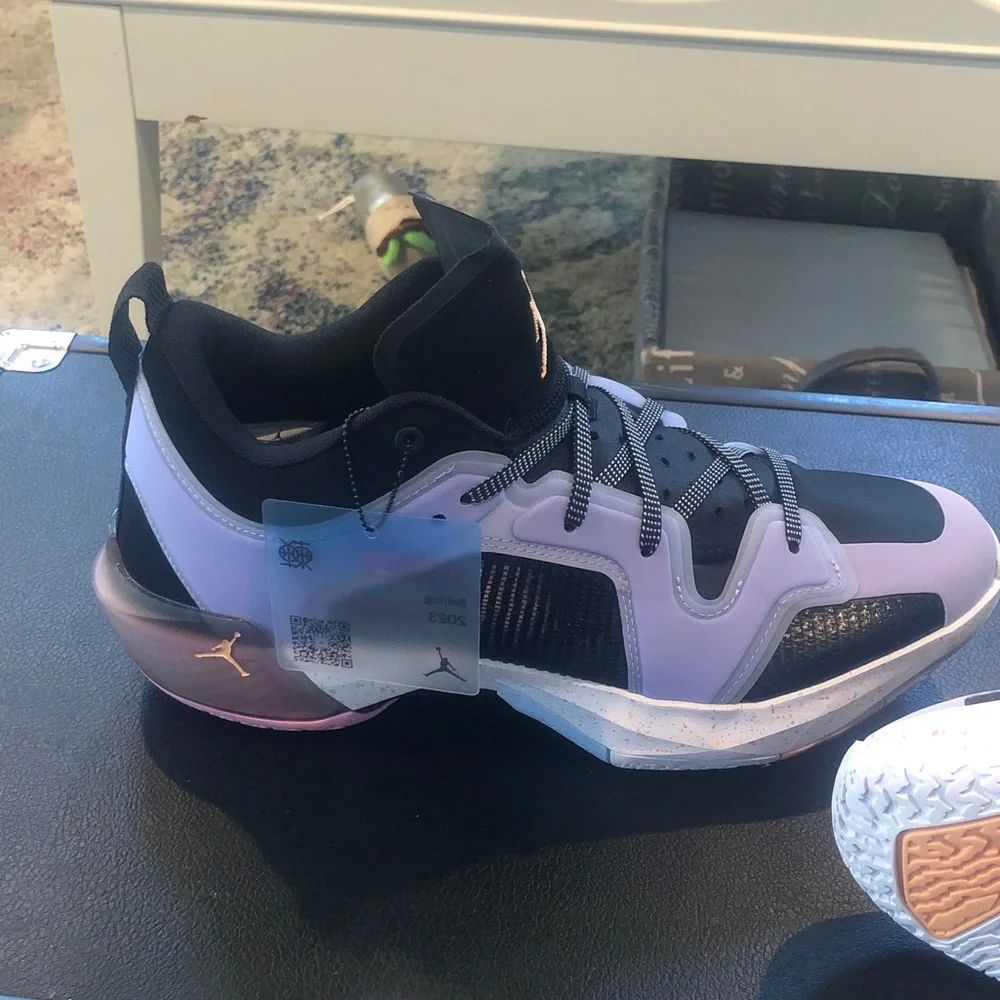 Nike Air Jordan 37 Low GC 'Dongdan'  size 12